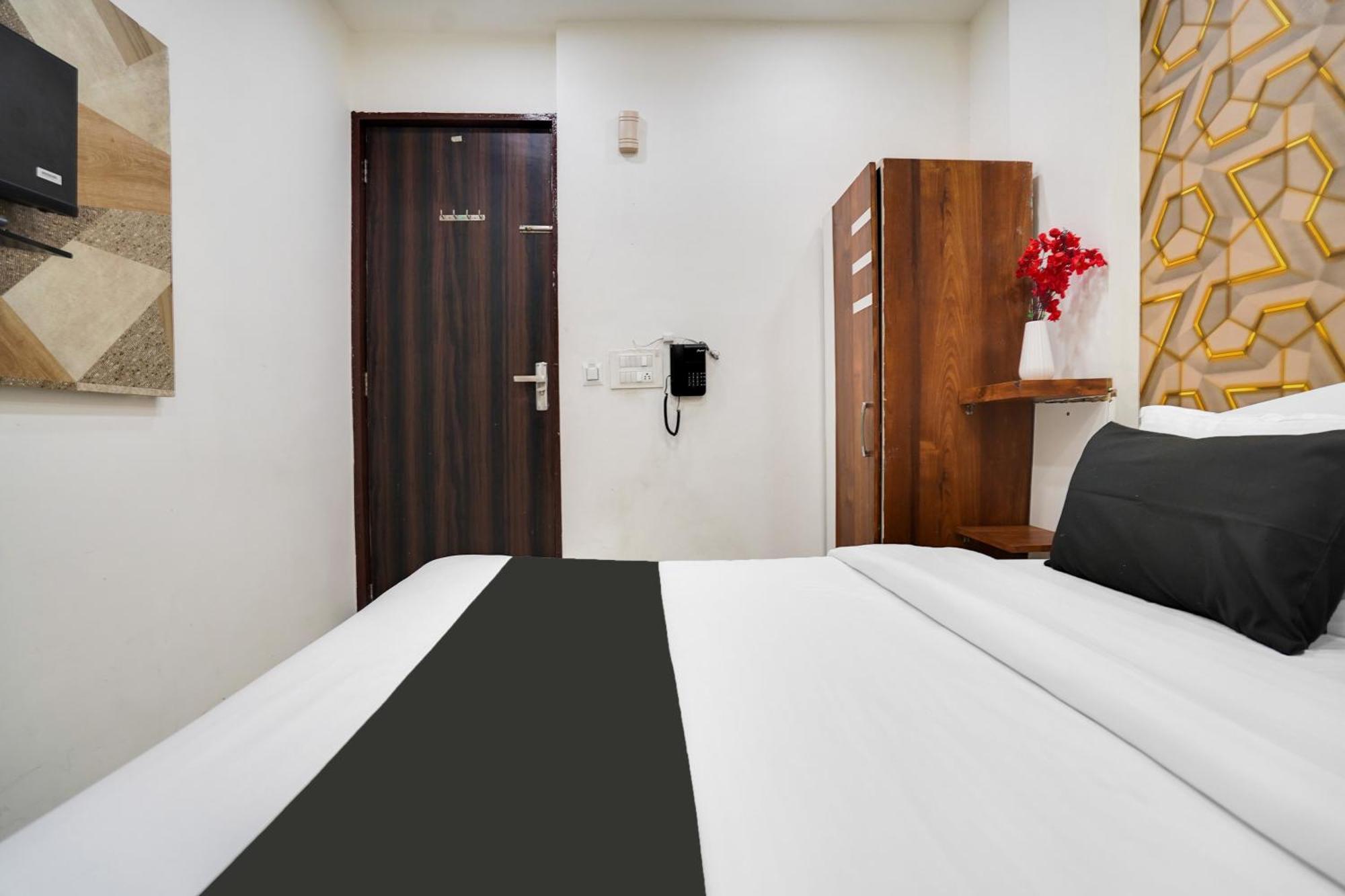 Super Oyo Hotel O Sky Wings Ajmer Luaran gambar